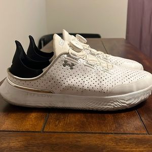 Under Armour Men’s Slip Speed Boa Tieup White/Black Shoes (Size Men’s 9.5)